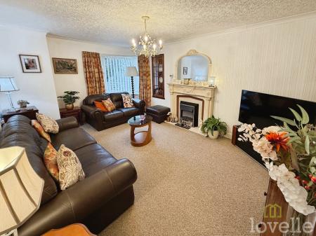 3 bedroom Detached bungalow for sale in Station Road, Waddington, LN5