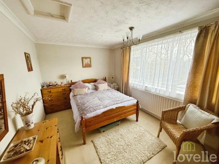 3 bedroom Detached bungalow for sale in Station Road, Waddington, LN5