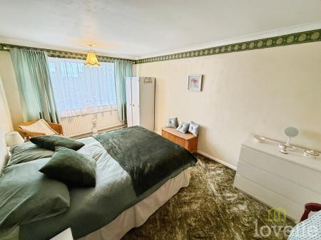 3 bedroom Detached bungalow for sale in Station Road, Waddington, LN5