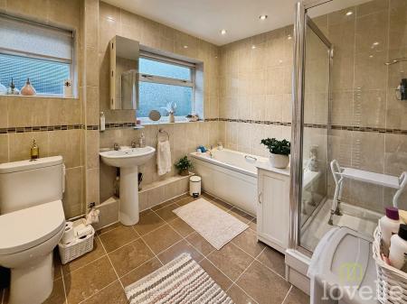 3 bedroom Detached bungalow for sale in Station Road, Waddington, LN5