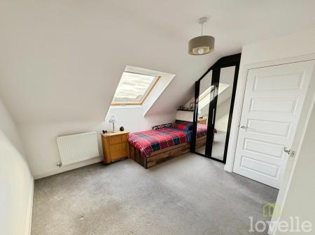 4 bedroom Semi-detached house for sale in Vespasian Way, North Hykeham, LN6