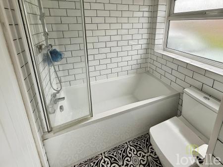 2 bedroom Detached bungalow for sale in Acer Court, Lincoln, LN6