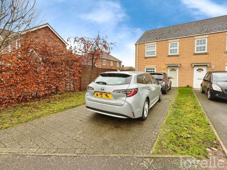 3 bedroom Semi-detached house for sale in Post Mill Close, North Hykeham, LN6