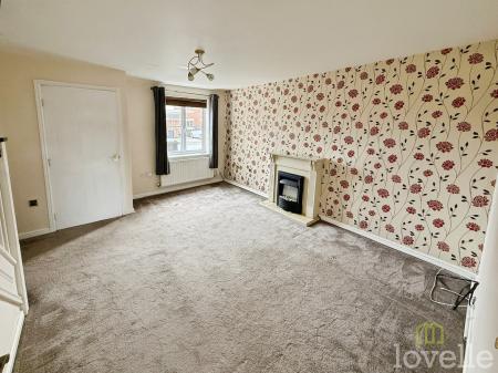 3 bedroom Semi-detached house to let in Stane Drive, Bracebridge Heath, LN4