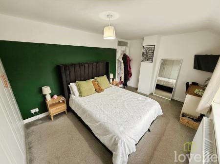 2 bedroom Semi-detached house for sale in Rowan Road, North Hykeham, LN6