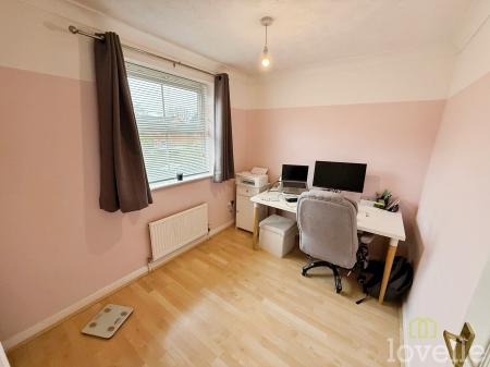 3 bedroom Semi-detached house for sale in Briar Close, South Hykeham, LN6