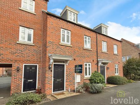 3 bedroom Town house for sale in Severus Crescent, North Hykeham, LN6