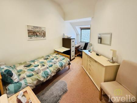 3 bedroom Flat for sale in Parkview Apartments, North Hykeham, LN6