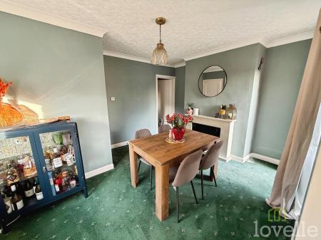 2 bedroom Semi-detached house for sale in Quorn Drive, Lincoln, LN6