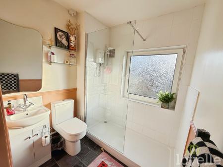 2 bedroom Semi-detached house for sale in Quorn Drive, Lincoln, LN6