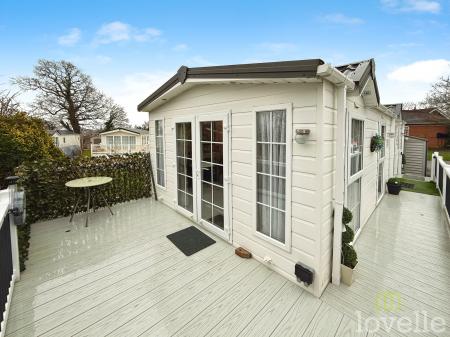 2 bedroom Park home for sale in Cathedral View, Aubourn, LN5