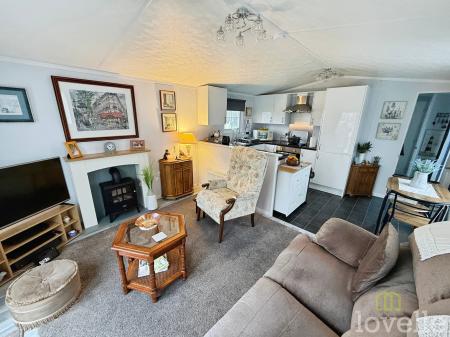 2 bedroom Park home for sale in Cathedral view, Aubourn, LN5