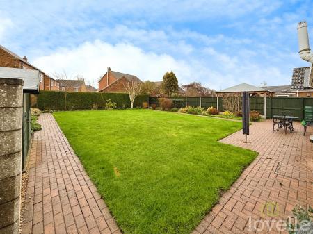 3 bedroom Bungalow for sale in Scarle Lane, Eagle, LN6