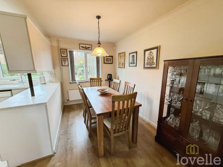 3 bedroom Bungalow for sale in Scarle Lane, Eagle, LN6