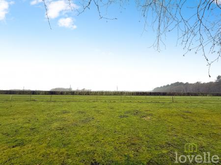 2 bedroom Detached bungalow for sale in Doddington Road, Whisby, LN6