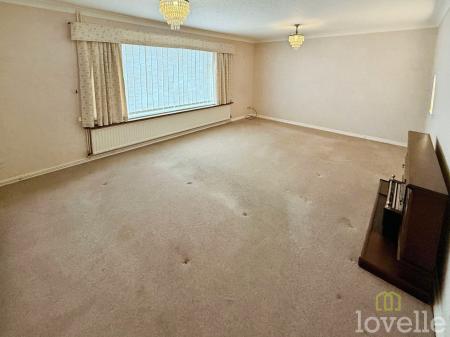 2 bedroom Detached bungalow for sale in Doddington Road, Whisby, LN6