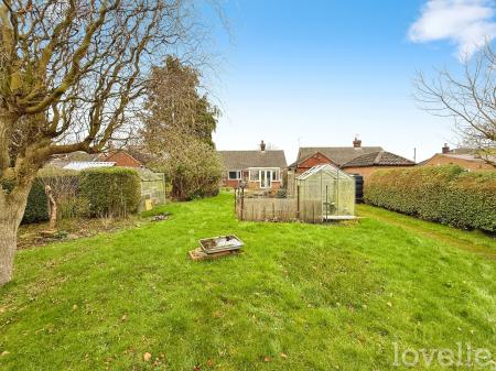 2 bedroom Detached bungalow for sale in Doddington Road, Whisby, LN6