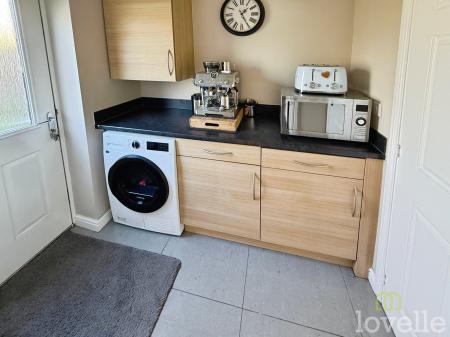 5 bedroom Detached house for sale in Furnace Close, North Hykeham, LN6