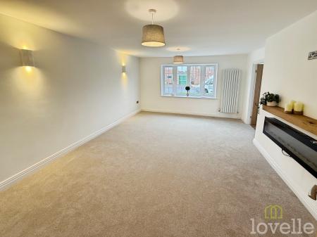 3 bedroom Detached bungalow for sale in Hollywell Road, Lincoln, LN5