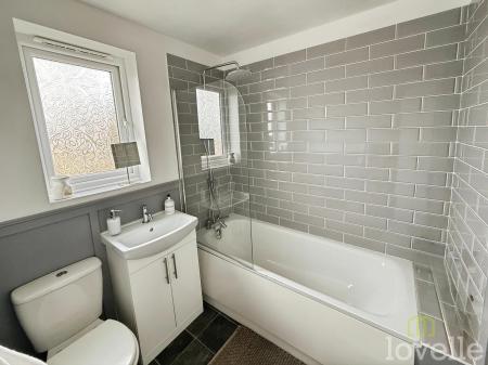 2 bedroom Semi-detached house for sale in Mulberry Close, Waddington, LN5