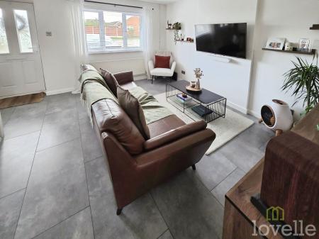 2 bedroom Semi-detached house for sale in Mulberry Close, Waddington, LN5