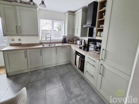 2 bedroom Semi-detached house for sale in Mulberry Close, Waddington, LN5