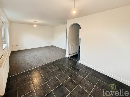 2 bedroom End of terrace house for sale in Lilac Close, Lincoln, LN6