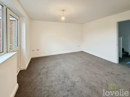 2 bedroom End of terrace house for sale in Lilac Close, Lincoln, LN6