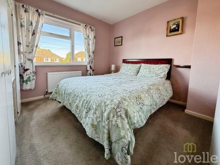 3 bedroom Semi-detached house for sale in St Margarets Gardens, Lincoln, LN6