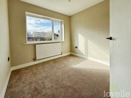 2 bedroom Bungalow to let in Conway Drive, North Hykeham, LN6