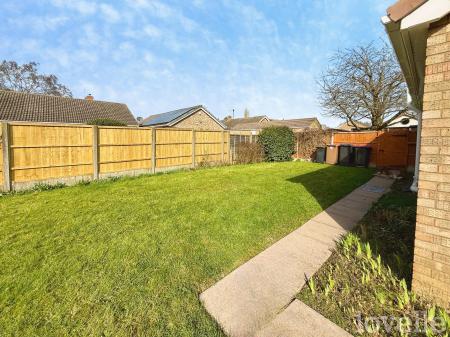 2 bedroom Bungalow to let in Conway Drive, North Hykeham, LN6