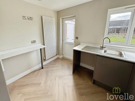 2 bedroom Bungalow to let in Conway Drive, North Hykeham, LN6