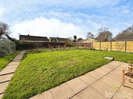 2 bedroom Bungalow to let in Conway Drive, North Hykeham, LN6