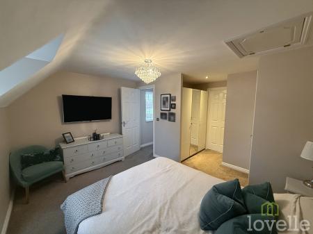 3 bedroom Terraced House to let in Heather Gardens, North Hykeham, LN6