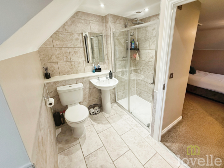 3 bedroom Terraced House to let in Heather Gardens, North Hykeham, LN6