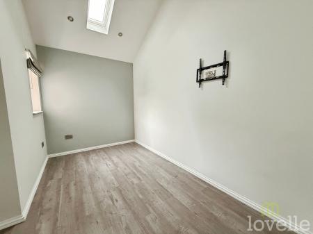 3 bedroom Semi-detached house to let in Taurus Avenue, North Hykeham, LN6