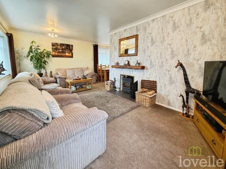 3 bedroom Detached bungalow for sale in Vauxhall Road, Bracebridge Heath, LN4
