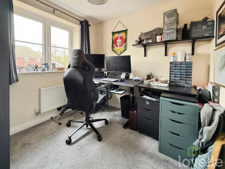 3 bedroom Semi-detached house for sale in Peatman Close, Waddington, LN5