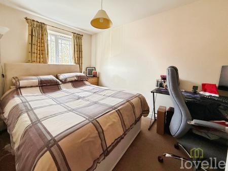 3 bedroom Semi-detached house for sale in Grandfield Way, North Hykeham, LN6