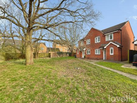 3 bedroom Semi-detached house for sale in Grandfield Way, North Hykeham, LN6