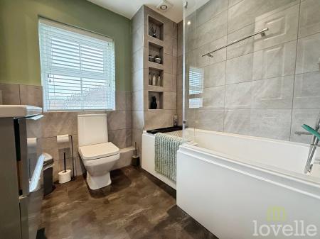 4 bedroom Town house for sale in Greenfinch Crescent, Lincoln, LN6