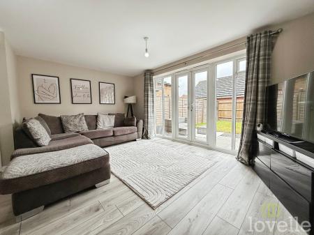 4 bedroom Town house for sale in Greenfinch Crescent, Lincoln, LN6