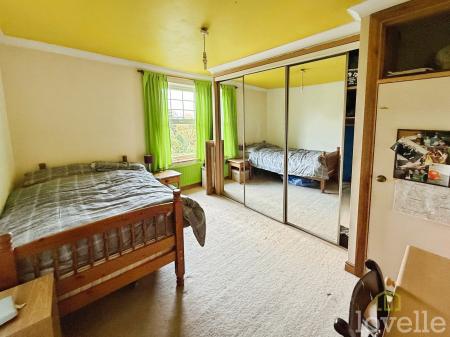 3 bedroom Semi-detached house for sale in Hykeham Road, Lincoln, LN6