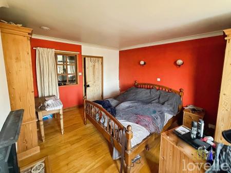 3 bedroom Semi-detached house for sale in Hykeham Road, Lincoln, LN6