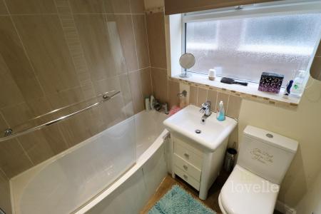 2 bedroom Flat for sale in Woodfield Avenue, Lincoln, LN6