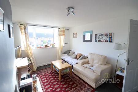 2 bedroom Flat for sale in Woodfield Avenue, Lincoln, LN6