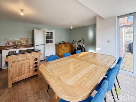 4 bedroom Detached house for sale in Livia Avenue, North Hykeham, LN6