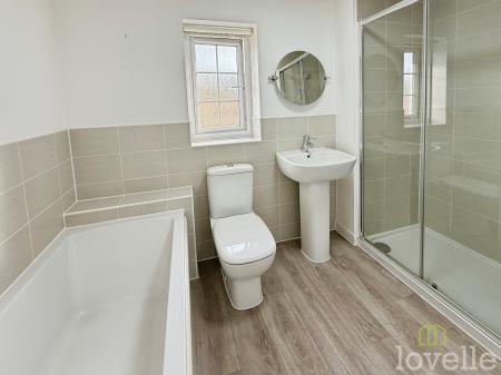 4 bedroom Detached house for sale in Livia Avenue, North Hykeham, LN6