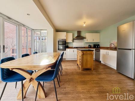 4 bedroom Detached house for sale in Livia Avenue, North Hykeham, LN6