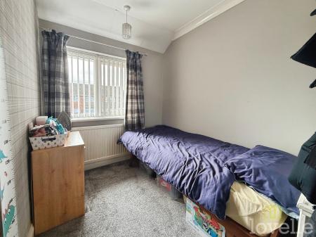 3 bedroom Semi-detached house for sale in Malton Road, North Hykeham, LN6